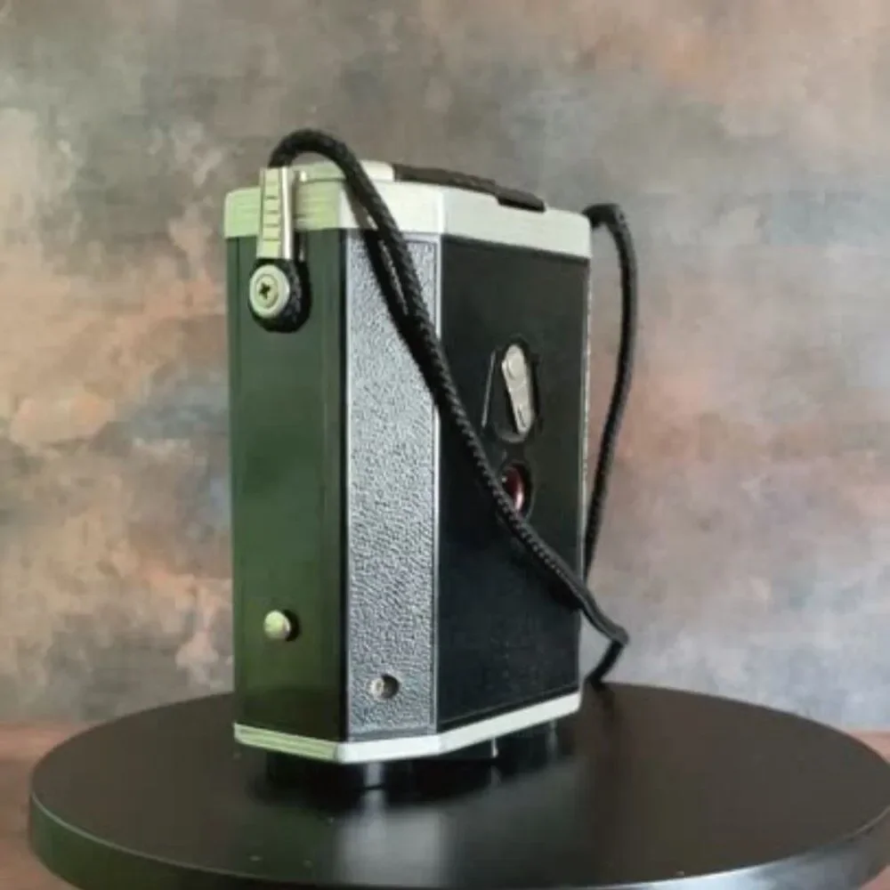 Vintage Brownie Reflex Synchro Model Camera 1940/1950's